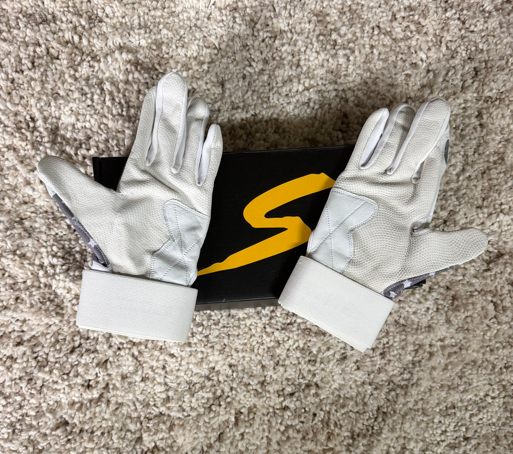 Stinger Batting Gloves - Long Cuff | XL (BRAND NEW)